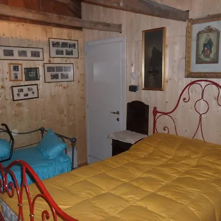 La Vieille Maison Biselli Tende